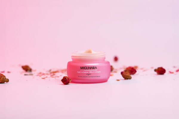 Miguhara Anti-Wrinkle Effect Cream, 50mL, in an elegant jar with a luxurious design. Enriched with anti-aging ingredients, this cream targets fine lines and wrinkles, leaving the skin firm, smooth, and youthful. Ideal for daily use in your skincare regimen.